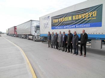 DOĞAN EROL - Kocaeli Büyükşehir Belediyesi`nden Van`a 5 Bin Koli Gıda Yardımı