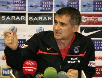 Trabzonspor Teknik Direktörü Şenol Güneş