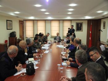 İSMAIL DEMIRHAN - Uludağ`da Kış Turizmi Masaya Yatırıldı