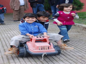 SABIT KAYA - Vali Topaca, Kocaeli`ne Gelen Depremzedeleri Ziyaret Etti