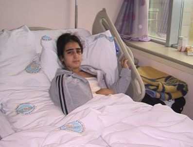 3 kardeş birbirlerine sarılarak kurtuldu