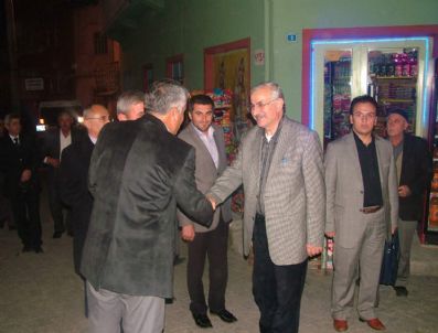 AHMET YENİ - Ak Parti Milletvekili Yeni`den Ak Parti Mecitözü İlçe Başkanlığı`na Ziyaret