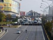 E-5 karayolunu trafiğe kapattılar