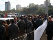 Avrupa Yakasına Geçemeyen Kurban Satıcıları E-5 Karayolunu Trafiğe Kapattı