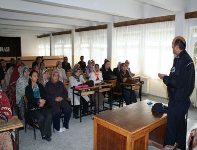 Beypazarı Polisi Aileleri Bilgilendiriyor