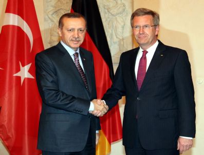 Erdoğan Almanya`da Cumhurbaşkanı Wulff İle Görüştü