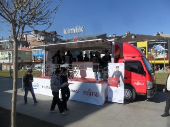 FUJITSU - Fujıtsu Teknoloji Aracına Erzurum`da Büyük İlgi