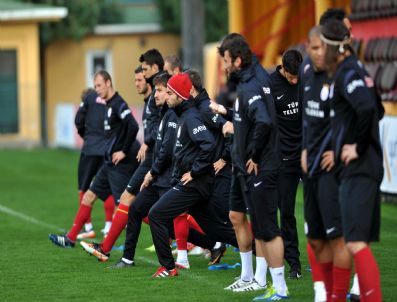 Galatasaray`da Mersin İdman Yurdu Maçı Hazırlıkları Sürüyor