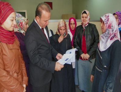 `ideal Bakıcı Anne` Projesine Katılanlar Sertifikalarını Vali Güner`den Aldı