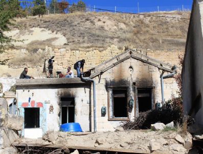 SERA TOKDEMİR - Mahsun Kırmızıgül`ün Dizisi İçin Tarihi Rum Evinin Yakılmasına Tepki