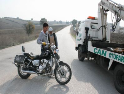 Ölüm, Motosiklette Yalakadı