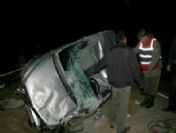 Otomobilde Sıkışan Sürücü Güçlükle Kurtarıldı