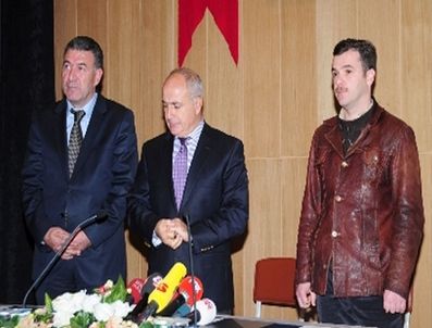 Parayı iade eden depremzedeye yardım eli