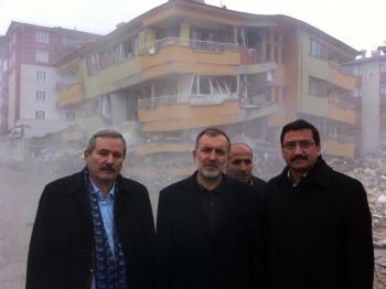 Başkanı Ak, Deprem Bölgesinde İncelemelerde Bulundu