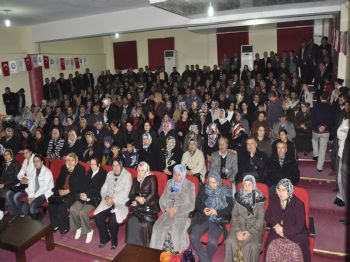 FEM DERSHANELERI - Fem Dersanesi`nden Velilere Seminer