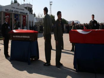 CARAVAN - Pilotlar İçin Cenaze Töreni