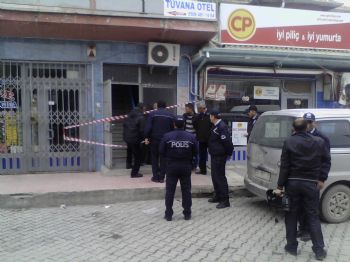 ÖMER UÇAR - Tartışma Kavgaya Dönüştü: 4 Yaralı