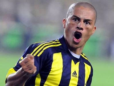 SERKAN KıRıNTıLı - Alex'ten taraftara şok eden yanıt