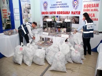 Antalya’da 50 Bin Adet Korsan Cd ve Dvd Ele Geçirildi