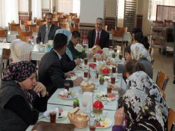 Depremzedeler İzmir Orman Bölge Müdürlüğünün Misafirhanesine Yerleşti