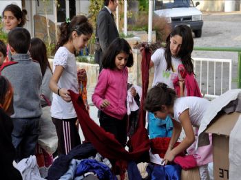 Depremzedeler Kızılot Beldesinde