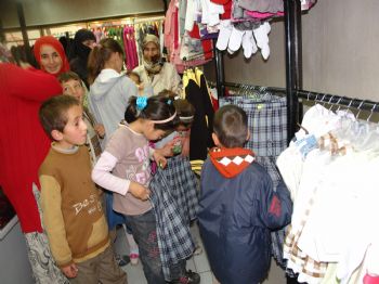 HALITPAŞA - Korkut`tan Öğrencilere Okul Kıyafeti