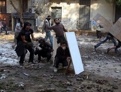 EL AHRAM - Mısır'da ölü sayısı 35'e yükseldi