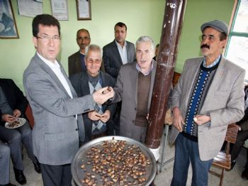 KADIR MUTLU - Ak Parti’li Kılınç`tan Soba Başında Kestane Sohbeti