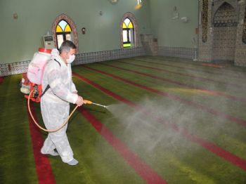 YAKUP ÇELIK - Cami ve Mescitler Gribe Karşı İlaçlandı