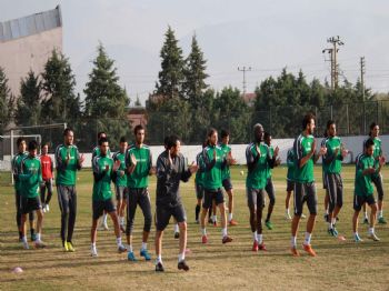 ALI HELVACı - Denizlispor Güngörenspor`a Bileniyor