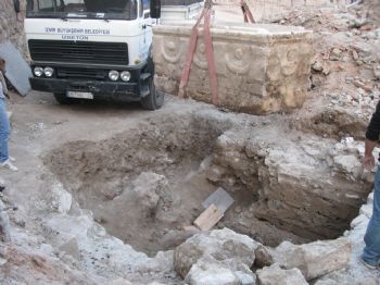 SMYRNA - İzmir Kazıları Sürüyor