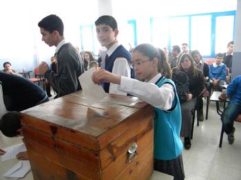 CENGIZ TOPEL İLKÖĞRETIM OKULU - Öğrencilerde Seçim Heyecanı