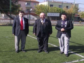 KARAOĞLANLı - Onaylı, Karaoğlanlı`da Halı Saha Tesislerini İnceledi