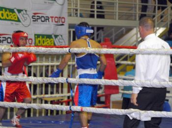 MAHMUT TUNCER - Şanlıurfa`da Düzenlenen Boks Müsabakaları Başladı