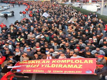 YAŞAR GÜL - Sendika, İzmir`de 2 Bin İşçiyi Yürüttü