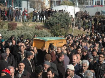 Sobadan Sızan Gazdan Zehirlenen İmamın Cenazesi Toprağa Verildi
