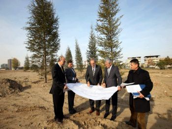 Timsah Arena`nın Toprağı Bursa`nın En Büyük Kent Parkına Hayat Veriyor