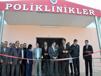 MEHMET TOPÇU - Akçakale`ye Prefabrik 13 Poliklinik Açıldı
