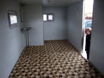 Depremzedelere 4 Adet Karavan