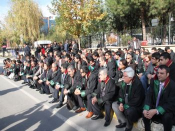 EMIN AKTAR - Diyarbakır Barosu`ndan Kck Operasyonları İçin Tepki