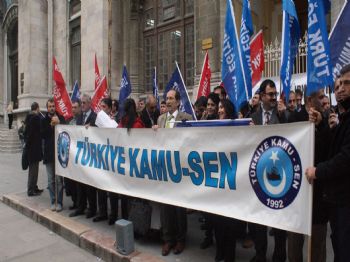 KAMU ÇALıŞANLARı SENDIKALARı KONFEDERASYONU - Kamu Sen`den `eşit İşe Eşit Ücret` Protestosu