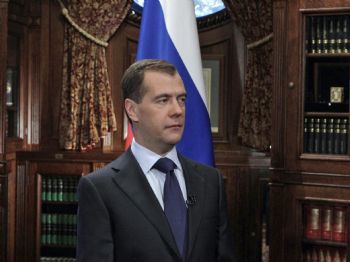 BAŞKANı MEDVEDEV - Medvedev: Abd İle Anlaşamazsak, Avrupa Füze Kalkanını Hedef Alırız