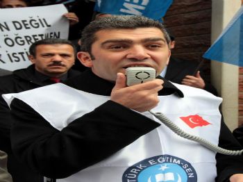 Türk Eğitim-sen`den Dilekçe Eylemi