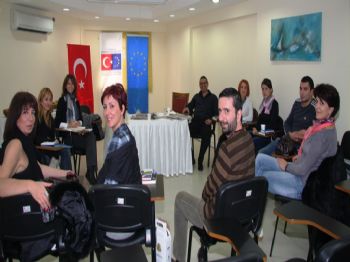 BIRSEN FERAHLı - Üç Ülkeden 6 Yazar İzmir`de Bir Araya Geldi