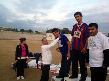 FEVZI DOĞAN - Eğitim Uygulama Okulu Öğrencileri Madalya İle Döndü