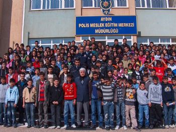 CUNDA ADASı - Polisten Başarılı Öğrencilere Ücretsiz Kurs ve Çanakkale Gezisi