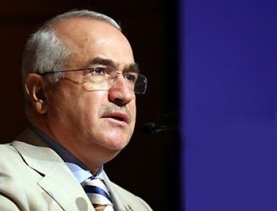 OKTAY ÖZTÜRK - Tbmm Başkanı Çiçek: Yeni Anayasa için 5 bin görüş bildirildi