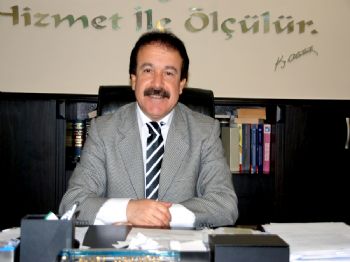 Ünye Belediye Başkanı Ahmet Arpacıoğlu Öğretmenler Gününü Kutladı