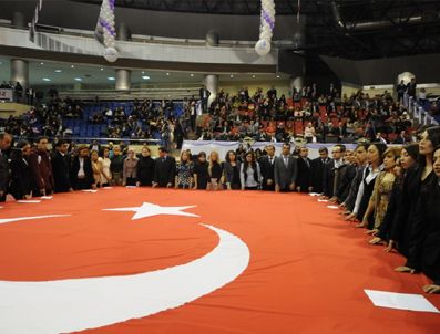 Bağcılar'da 270 öğretmen yemin ederek göreve başladı