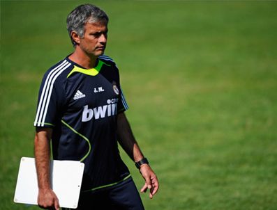 KARIM BENZEMA - Jose Mourinho, dünyanın en iyi iki forvetini belirledi